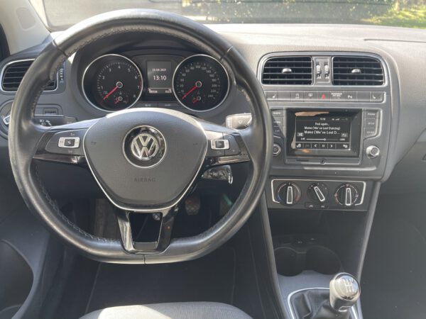 Volkswagen Polo 1.0 Comfortline 3