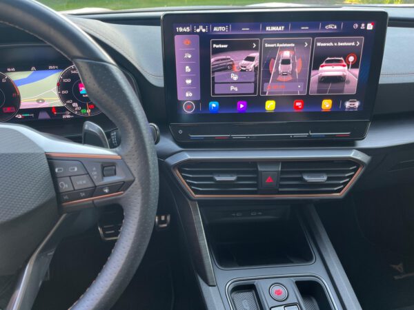 Cupra-Formentor-VZ_e-hybride_dashboard_automaat