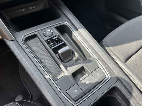 Cupra-Formentor-automaat-interieur