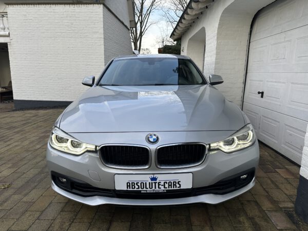 BMW 318i - Executive Steptronic - 2017 - 176.820Km - Afbeelding 14