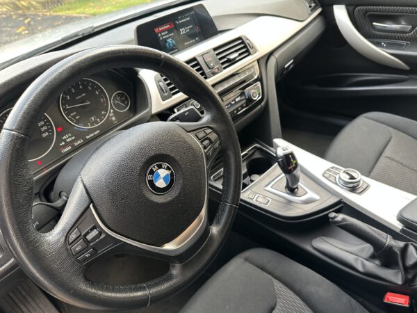 BMW 318i - Executive Steptronic - 2017 - 176.820Km - Afbeelding 6