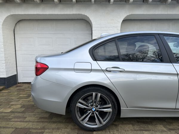 BMW 318i - Executive Steptronic - 2017 - 176.820Km - Afbeelding 8